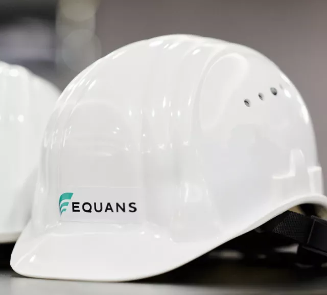 Safety helmet from Equans